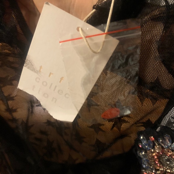 NEW WITH TAGS Zara black star patterned tool long sleeve blouse over black cami - Picture 7 of 7